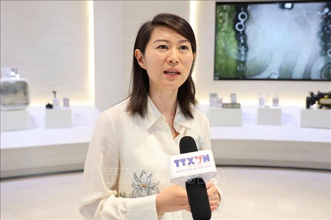 Bà Vu Doanh (Yu Ying), Phó Viện trưởng Viện Đổi mới Khoa học và Công nghệ Thâm Quyến. Ảnh: Quang Hưng-PV TTXVN tại Trung Quốc