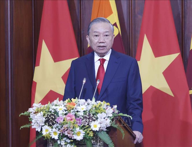 Tổng Bí thư, Chủ tịch nước Tô Lâm phát biểu tại buổi gặp gỡ báo chí nhân chuyến thăm cấp Nhà nước Sri Lanka. Ảnh: Thống Nhất – TTXVN