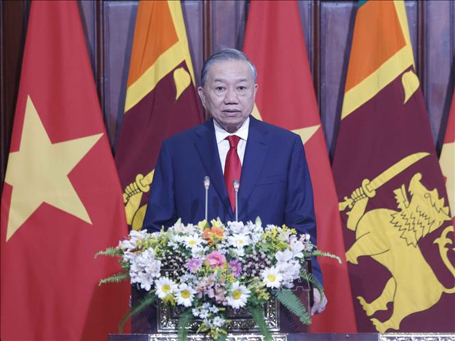 Tổng Bí thư, Chủ tịch nước Tô Lâm phát biểu tại buổi gặp gỡ báo chí nhân chuyến thăm cấp Nhà nước Sri Lanka. Ảnh: Thống Nhất – TTXVN