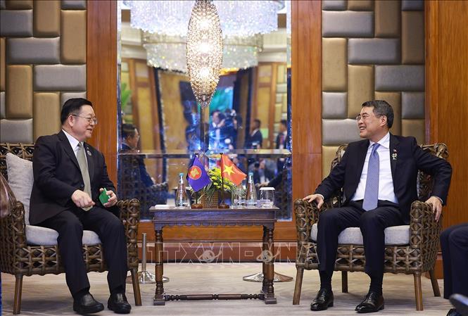 Thủ tướng Lê Minh Hưng gặp Tổng Thư ký ASEAN Kao Kim Hourn. Ảnh: Dương Giang – TTXVN 
