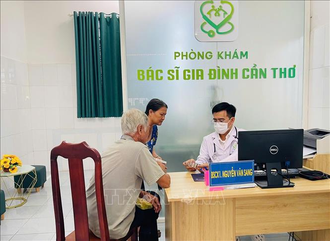 Mô hình Bác sĩ gia đình cũng liên thông với các đơn vị y tế về dữ liệu bệnh nhân. Ảnh: Ánh Tuyết - TTXVN