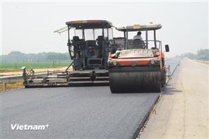 Bộ Xây dựng chỉ tên đích danh hàng loạt dự án giao thông bị chậm tiến độ