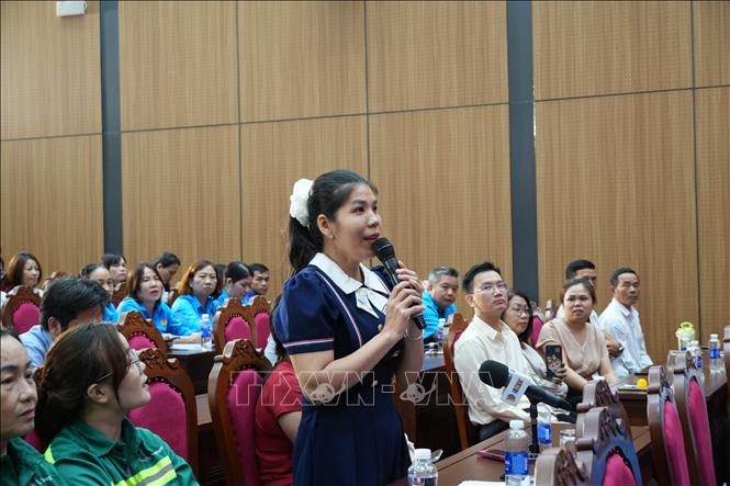 Đại diện công đoàn viên, người lao động phát biểu ý kiến tại Hội nghị. Ảnh: Anh Dũng – TTXVN