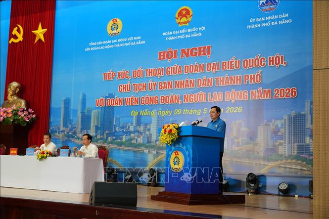 Ủy viên Trung Đảng, Phó Chủ tịch Ủy ban MTTQ Việt Nam, Chủ tịch Tổng Liên đoàn Lao động Việt Nam Nguyễn Anh Tuấn phát biểu tại Hội nghị. Ảnh: Anh Dũng – TTXVN