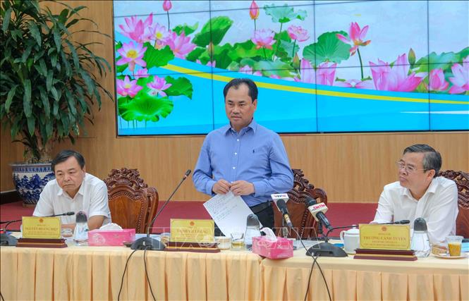 Bộ trưởng Bộ Nông nghiệp và Môi trường Trịnh Việt Hùng phát biểu tại Hội nghị. Ảnh: Thanh Liêm - TTXVN
