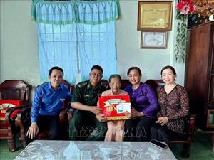 Đề xuất tăng mức chuẩn trợ cấp ưu đãi người có công thêm 8%