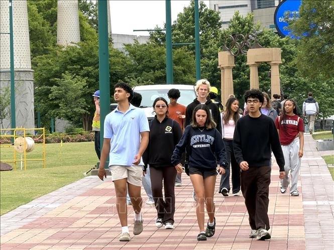 Bên trong Centennial Olympic Park, công viên được thành phố Atlanta xây dựng để phục vụ cho Thế vận hội Mùa Hè 1996. Ảnh: Ngọc Quang – PV TTXVN tại Mỹ