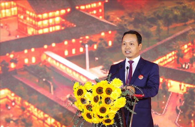 Ông Trần Tiến Dũng, Bí thư Tỉnh ủy Điện Biên phát biểu tại Lễ động thổ Dự án Tổ hợp cáp treo kết hợp Du lịch văn hóa lịch sử Điện Biên Phủ. Ảnh: Xuân Tư - TTXVN