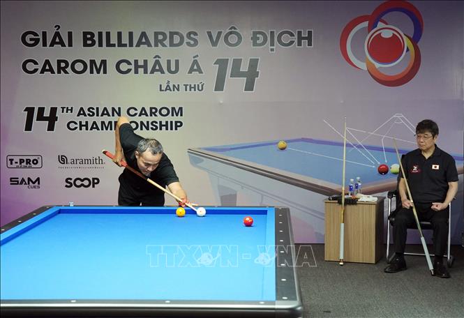 Trận thi đấu nội dung carom 1 băng nam giữa Phạm Cảnh Phúc và Mori Yoichirou (Nhật Bản) tại Giải Billiards vô địch Carom châu Á 2026. Ảnh: Trung Tuyến – TTXVN