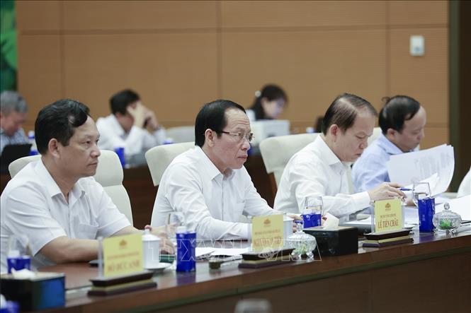 Phó Thủ tướng Chính phủ  Lê Tiến Châu và đại biểu dự phiên họp. Ảnh: Doãn Tấn - TTXVN