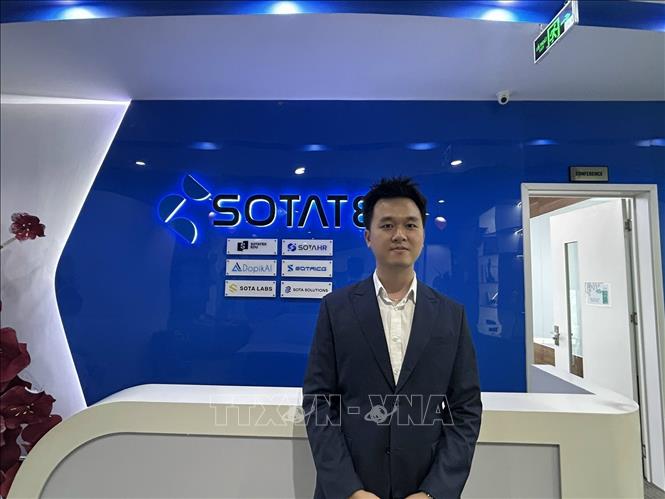 Thạc sĩ Vũ Hải Anh, Phó Chủ tịch HĐQT Công ty SotaTek đề xuất Nhà nước cần có thêm cơ chế hỗ trợ phù hợp nhằm tạo điều kiện thuận lợi hơn cho doanh nghiệp trong nước tham gia các dự án công nghệ phục vụ chuyển đổi số quốc gia. Ảnh: Thanh Hương - TTXVN