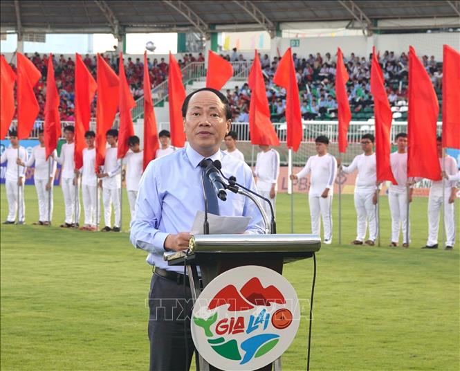 Chủ tịch UBND tỉnh Gia Lai Phạm Anh Tuấn phát biểu tại lễ khai mạc. Ảnh: Hồng Điệp - TTXVN