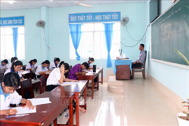 Kỳ thi thử tốt nghiệp THPT được tổ chức bài bản nhằm giúp học sinh làm quen với áp lực phòng thi. Ảnh: Trung Kiên - TTXVN