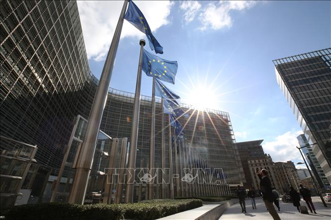 Cờ Liên minh châu Âu tại Brussels, Bỉ. Ảnh: THX/TTXVN