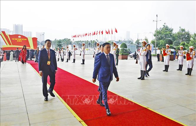Đồng chí Trần Cẩm Tú, Ủy viên Bộ Chính trị, Thường trực Ban Bí thư, Bí thư Đảng uỷ các cơ quan Đảng Trung ương đến dự Đại hội. Ảnh: Thống Nhất - TTXVN