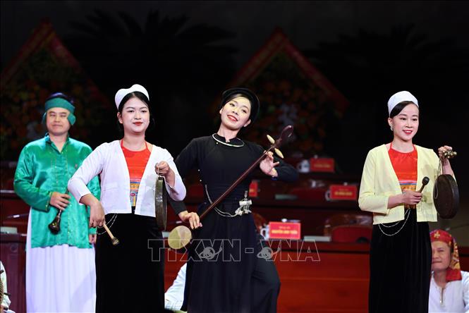 Các tiết mục văn nghệ đặc sắc chào mừng Đại hội. Ảnh: Minh Đức - TTXVN
