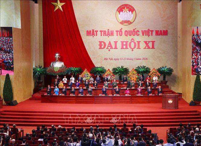 Đoàn Chủ tịch điều hành Phiên khai mạc trọng thể Đại hội XI Mặt trận Tổ quốc Việt Nam. Ảnh: Văn Điệp - TTXVN