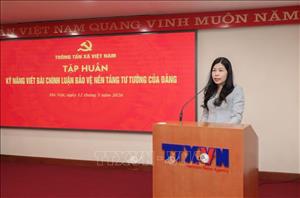 Nâng cao năng lực viết bài chính luận cho cán bộ, phóng viên TTXVN