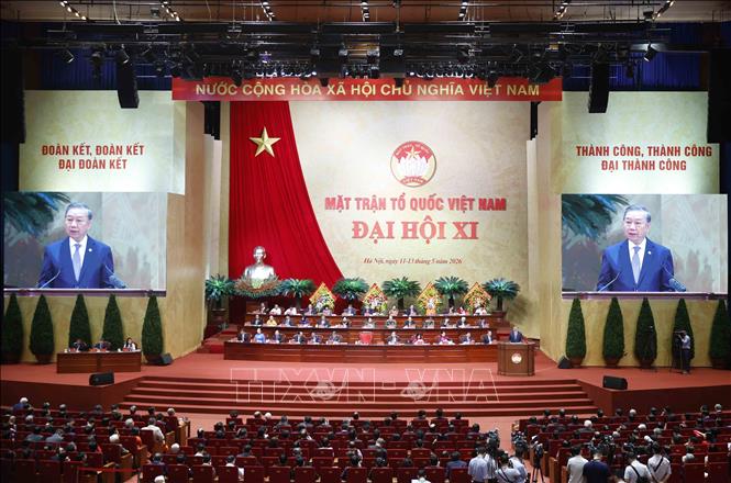 Party General Secretary and State President To Lam speaks at the opening session. VNA Photo