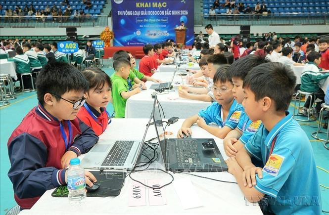Giải Robocon tỉnh Bắc Ninh năm 2026 với chủ đề “Bắc Ninh cất cánh”. Sự kiện thu hút hơn 1.760 thí sinh từ 9 đến 18 tuổi đang sinh sống, học tập trên địa bàn tỉnh. Ảnh: Đồng Thúy - TTXVN