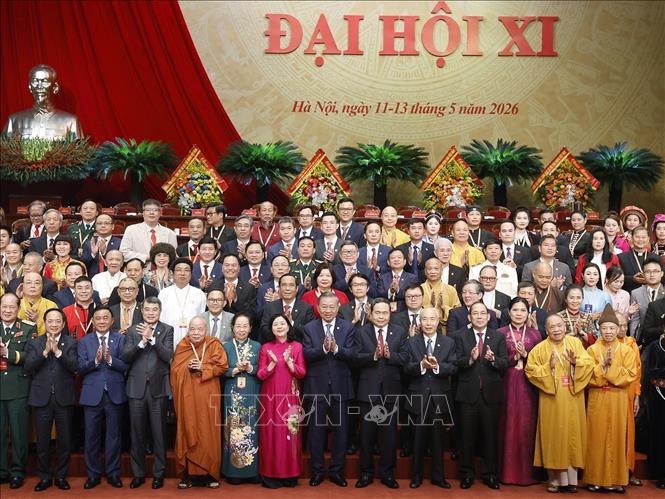 Tổng Bí thư, Chủ tịch nước Tô Lâm và lãnh đạo Đảng, Nhà nước chụp ảnh chung với đại biểu. Ảnh: Thống Nhất - TTXVN