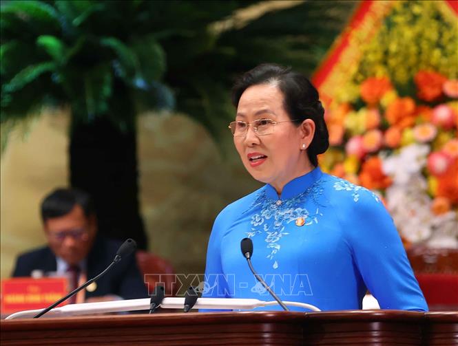Đồng chí Lê Thị Thủy, Ủy viên Trung ương Đảng, Ủy viên Ban Thường vụ Đảng ủy Mặt trận Tổ quốc, các đoàn thể Trung ương, Bí thư Đảng ủy, Chủ tịch Trung ương Hội Liên hiệp Phụ nữ Việt Nam phát biểu. Ảnh: Văn Điệp – TTXVN