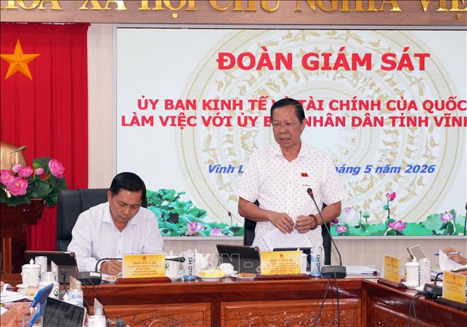 Chủ nhiệm Ủy ban Kinh tế và Tài chính của Quốc hội Phan Văn Mãi phát biểu tại buổi làm việc. Ảnh: Phạm Minh Tuấn-TTXVN