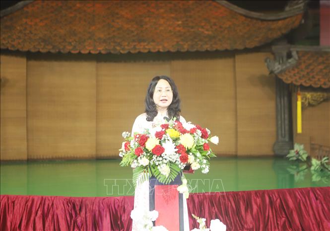 Bộ trưởng Bộ Văn hóa, thể thao và du lịch Việt Nam Lâm Thị Phương Thanh phát biểu khai mạc Tuần Văn hóa Việt Nam tại Lào năm 2026. Ảnh: Xuân Tú - PV TTXVN tại Lào