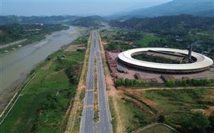 Tuyến đường 1.500 tỷ đồng dọc biên giới sông Hồng, Lào Cai chuẩn bị được đưa vào khai thác