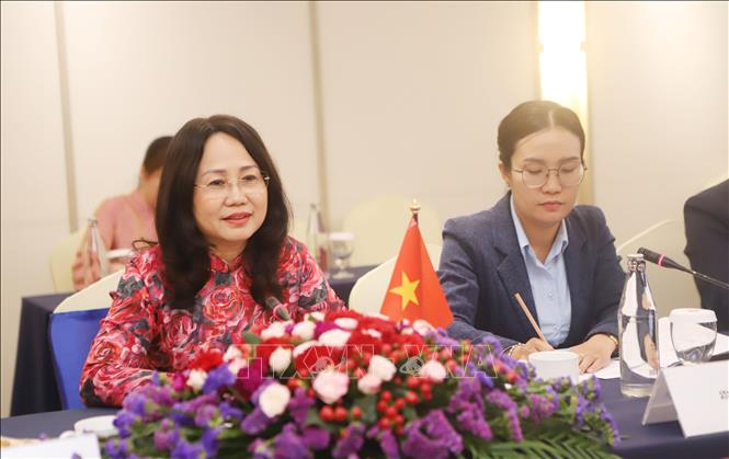 Bộ trưởng Bộ Văn hóa, thể thao và du lịch Việt Nam Lâm Thị Phương Thanh phát biểu tại Hội đàm. Ảnh: Xuân Tú - PV TTXVN tại Lào
