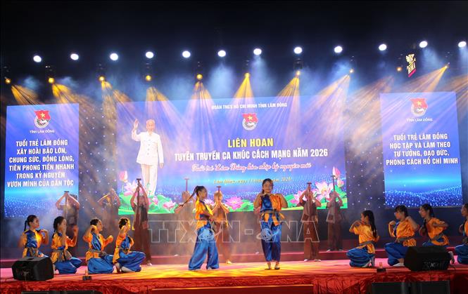 Liên hoan tuyên truyền ca khúc cách mạng mang chủ đề: “Tuổi trẻ Lâm Đồng hòa nhịp kỷ nguyên mới”. Ảnh: Hồng Hiếu- TTXVN