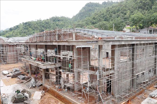 Nhà thi đấu đa năng thi công đạt khoảng 75% khối lượng. Ảnh: Quý Trung – TTXVN