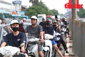 Hà Nội dự kiến các mức hỗ trợ người dân chuyển xe máy xăng sang xe điện