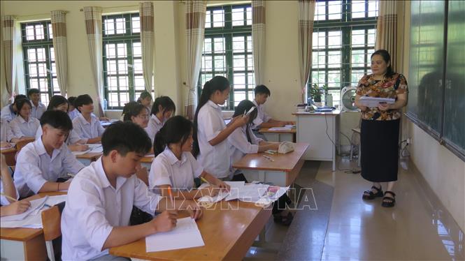 Trường THPT số 1 Bát Xát tại xã biên giới Bát Xát tăng tốc ôn tập cho học sinh lớp 12. Ảnh: Hương Thu - TTXVN 
