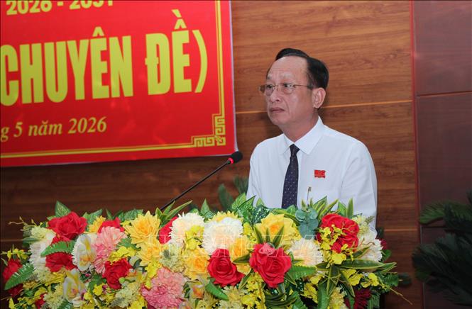 Chủ tịch HĐND tỉnh Cà Mau Phạm Văn Thiều phát biểu tại kỳ họp. Ảnh: Chanh Đa-TTXVN