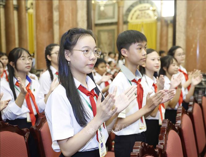 Các Đội viên tiêu biểu toàn quốc tại cuộc gặp mặt. Ảnh: Thống Nhất – TTXVN