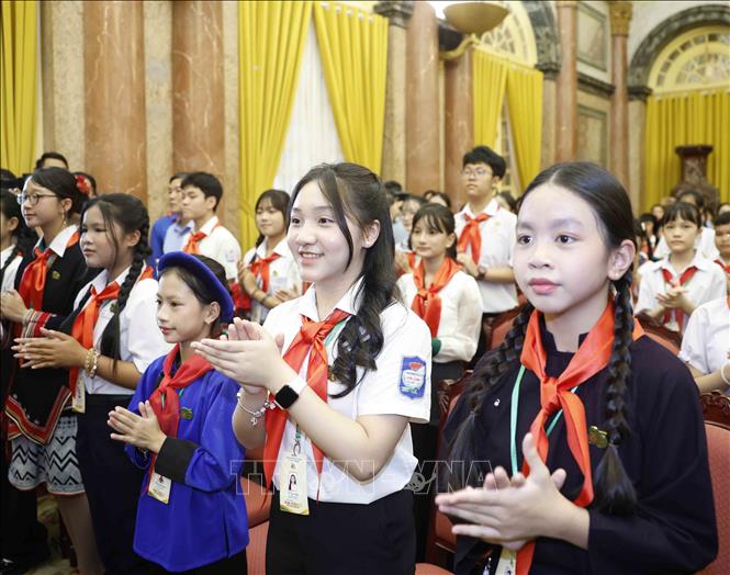 Các Đội viên tiêu biểu toàn quốc tại cuộc gặp mặt. Ảnh: Thống Nhất – TTXVN