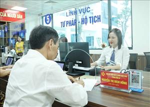 Xây dựng pháp luật kiến tạo phát triển, lấy người dân làm trung tâm