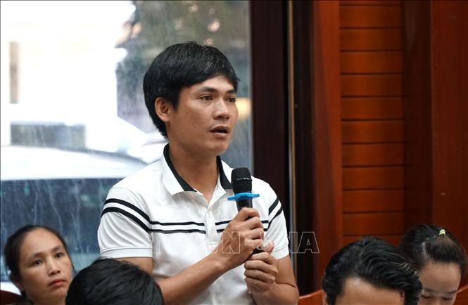 Anh Lê Văn Nhật, người trẻ khởi nghiệp tại Làng gốm Thanh Hà (phường Hội An Tây) phát biểu tại Hội thảo. Ảnh: Quốc Dũng - TTXVN