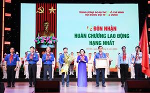 Đội Thiếu niên Tiền phong Hồ Chí Minh đón nhận Huân chương Lao động hạng Nhất