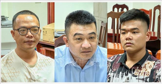 Các đối tượng Lê Thế Hải, Lê Thế Bẩy và Khuất Tiến Minh (từ trái qua phải). Ảnh: TTXVN phát