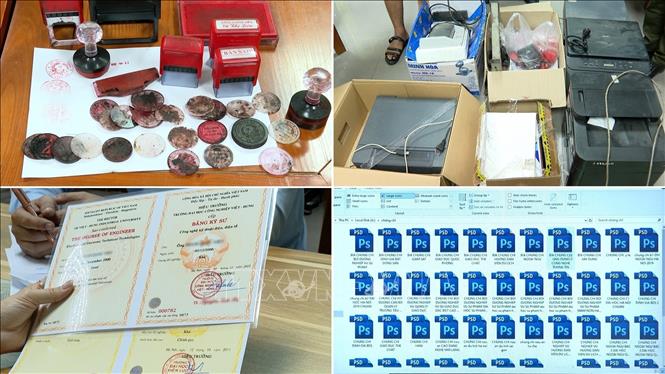 Công cụ, phương tiện của các đối tượng sử dụng để làm giấy tờ giả. Ảnh: TTXVN phát