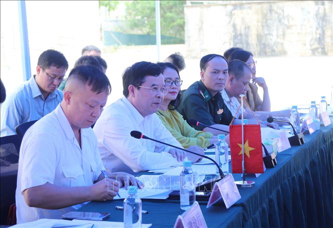 Đại biểu Ban Quản lý Khu kinh tế cửa khẩu Đồng Đăng - Lạng Sơn tại hội đàm. Ảnh: Quang Duy – TTXVN