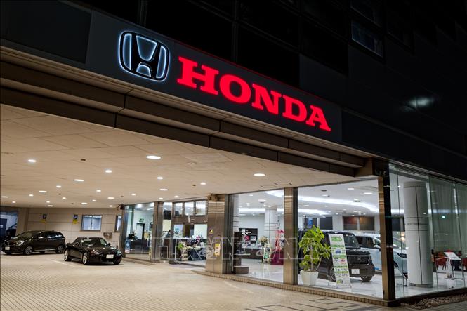 Một cửa hàng của hãng ô tô Honda ở Tokyo, Nhật Bản. Ảnh: THX/TTXVN