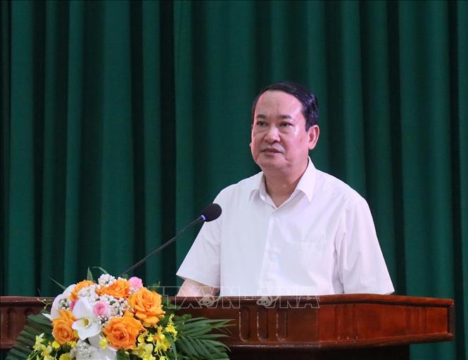 Phó Bí thư Tỉnh ủy, Trưởng Đoàn ĐBQH tỉnh Ninh Bình Mai Văn Tuất phát biểu tại hội nghị. Ảnh: Thanh Tuấn - TTXVN