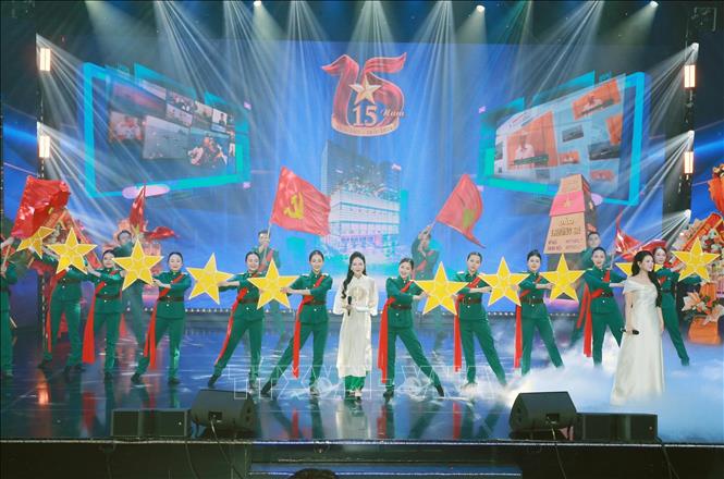 Chương trình nghệ thuật chào mừng lễ kỷ niệm. Ảnh: Trọng Đức - TTXVN