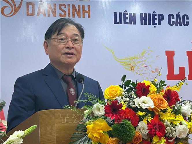 Tiến sỹ khoa học Phan Xuân Dũng, Chủ tịch Liên hiệp các Hội Khoa học và Kỹ thuật Việt Nam phát biểu tại buổi lễ. Diệu Thúy - TTXVN