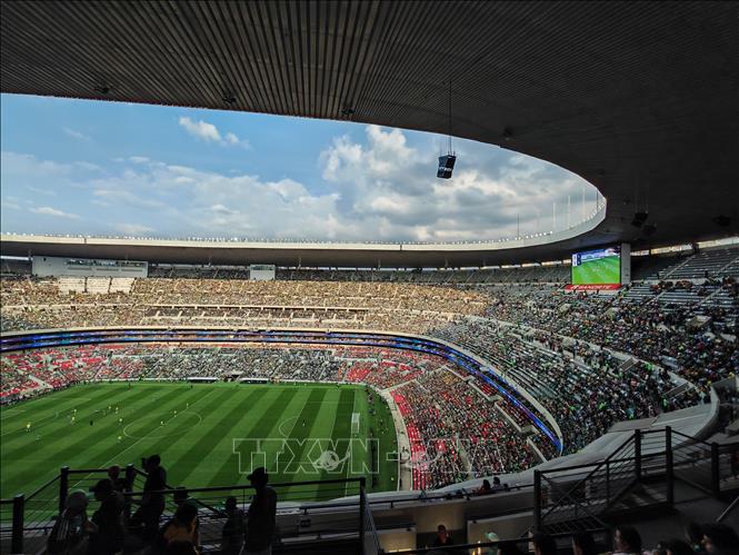Khu vực khán đài và mặt sân của sân vận động Azteca được hiện đại hóa theo tiêu chuẩn của FIFA. Ảnh: Phương Lan- PVTTXVN tại Mexico