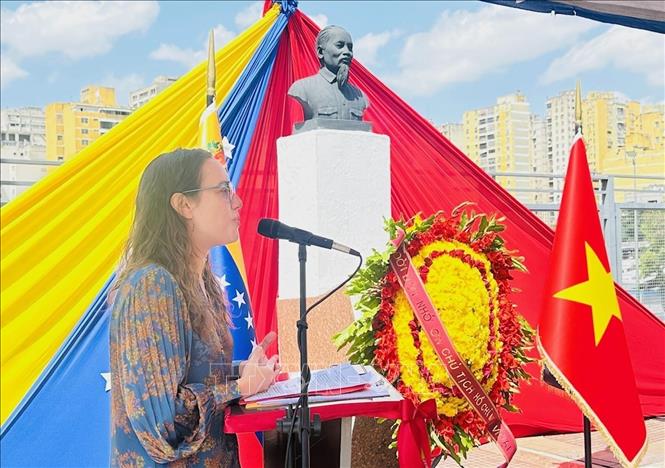 Thứ trưởng Bộ Ngoại giao Venezuela Andrea Corea. Ảnh: Phi Hùng - PV TTXVN tại Mehico
 
