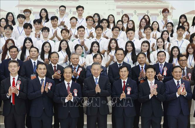 Tổng Bí thư, Chủ tịch nước Tô Lâm và các đại biểu. Ảnh: Thống Nhất – TTXVN